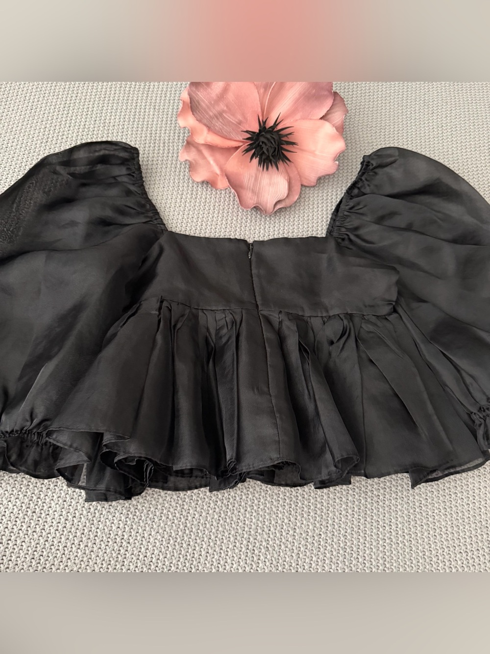 SELKIE Bubble Top Puff Sleeve Black Caviar Small - Picture 3 of 11